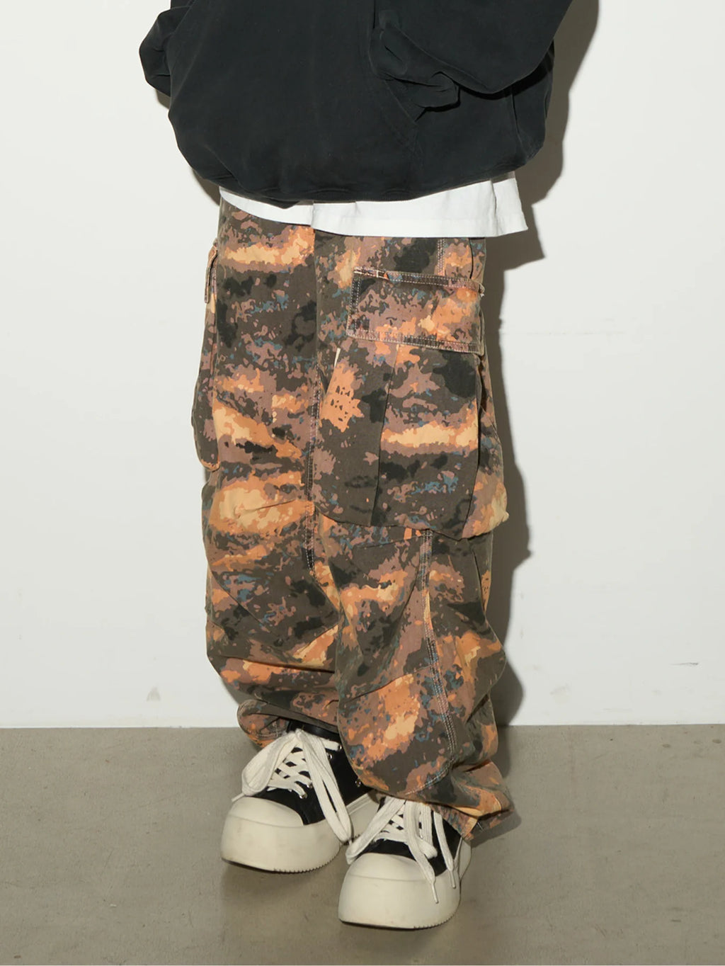 【MICHINNYON】Camouflage cargo pants