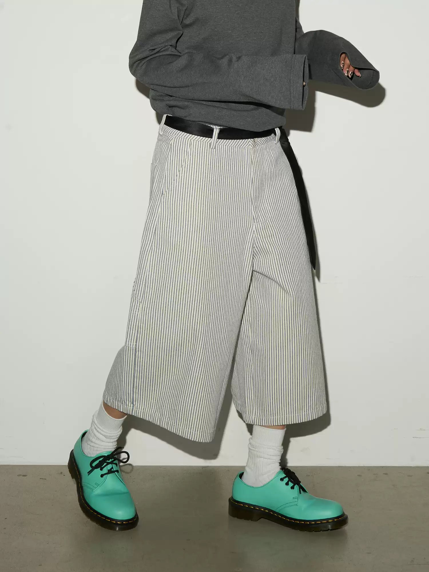 【MICHINNYON】Balloon silhouette stripe shorts