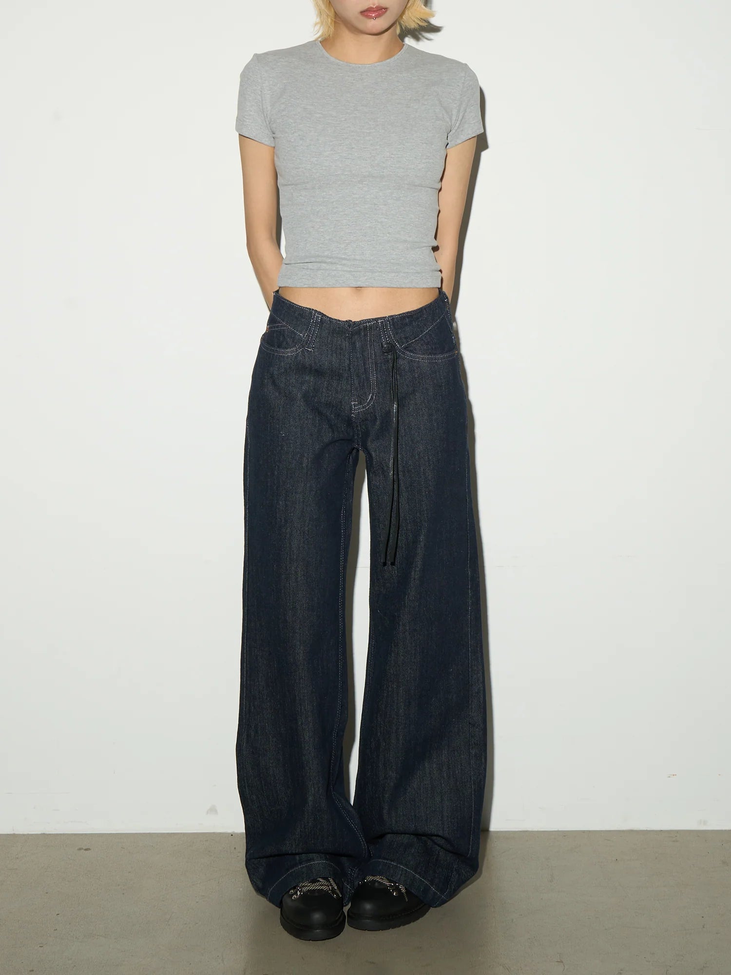 【MICHINNYON】Retro Navy Straight Denim