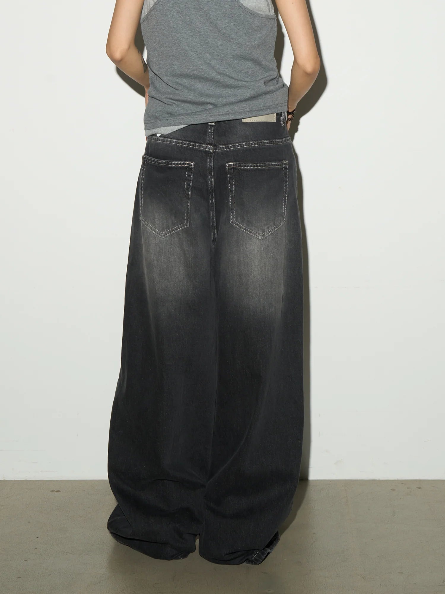 【MICHINNYON】Stitch washed wide denim